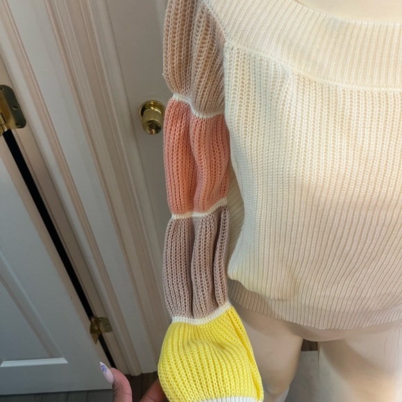Cream Color block Sweater - Picture 3 of 4
